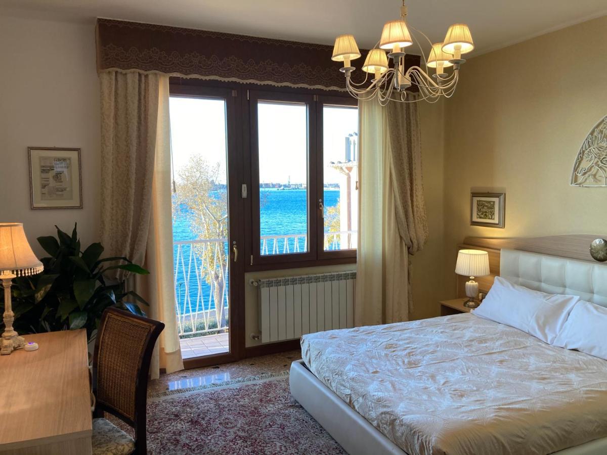 Oasis Golden Lagoon Chalet Венеция-Лидо Экстерьер фото